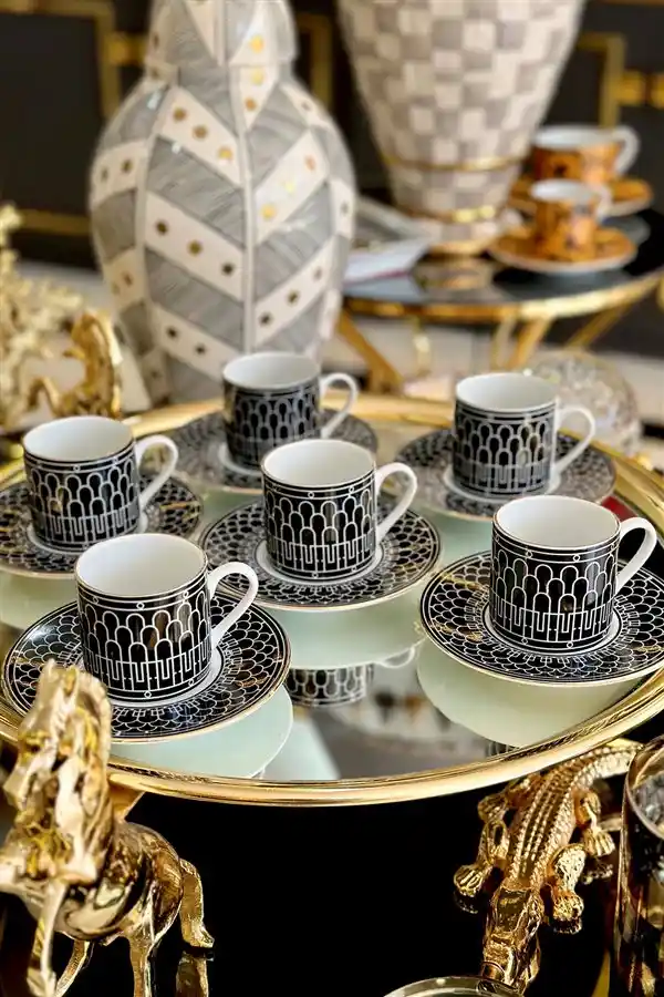 Art Deco Fincanlar: Geometrik Şıklık ve Dekoratif Zarafet İçin Modern Tasarım