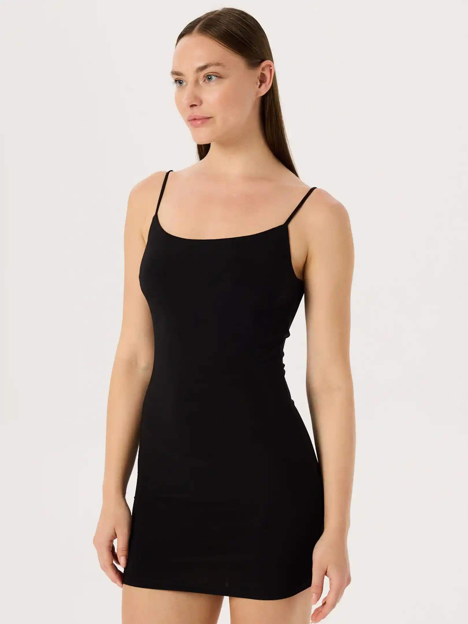 Askılı Astar ile Dekorasyonda Şıklık ve İşlevselliği Bir Arada Sağlama Rehberi