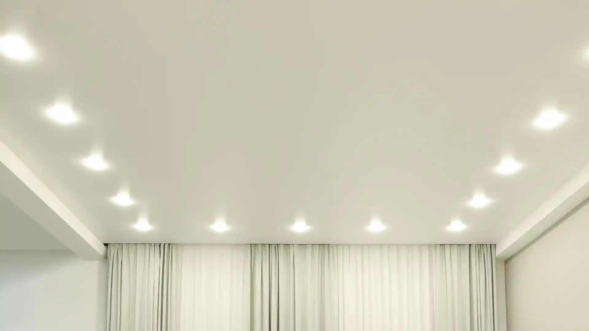 Asma Lambalar ile Modern ve Şık Mekân Dekorasyonunda Fark Yaratın