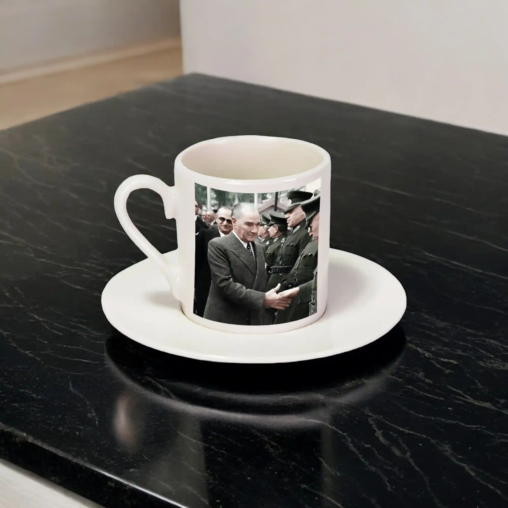 Atatürk Fincanı Dekorasyonda Anlam ve Estetiğin Buluşması