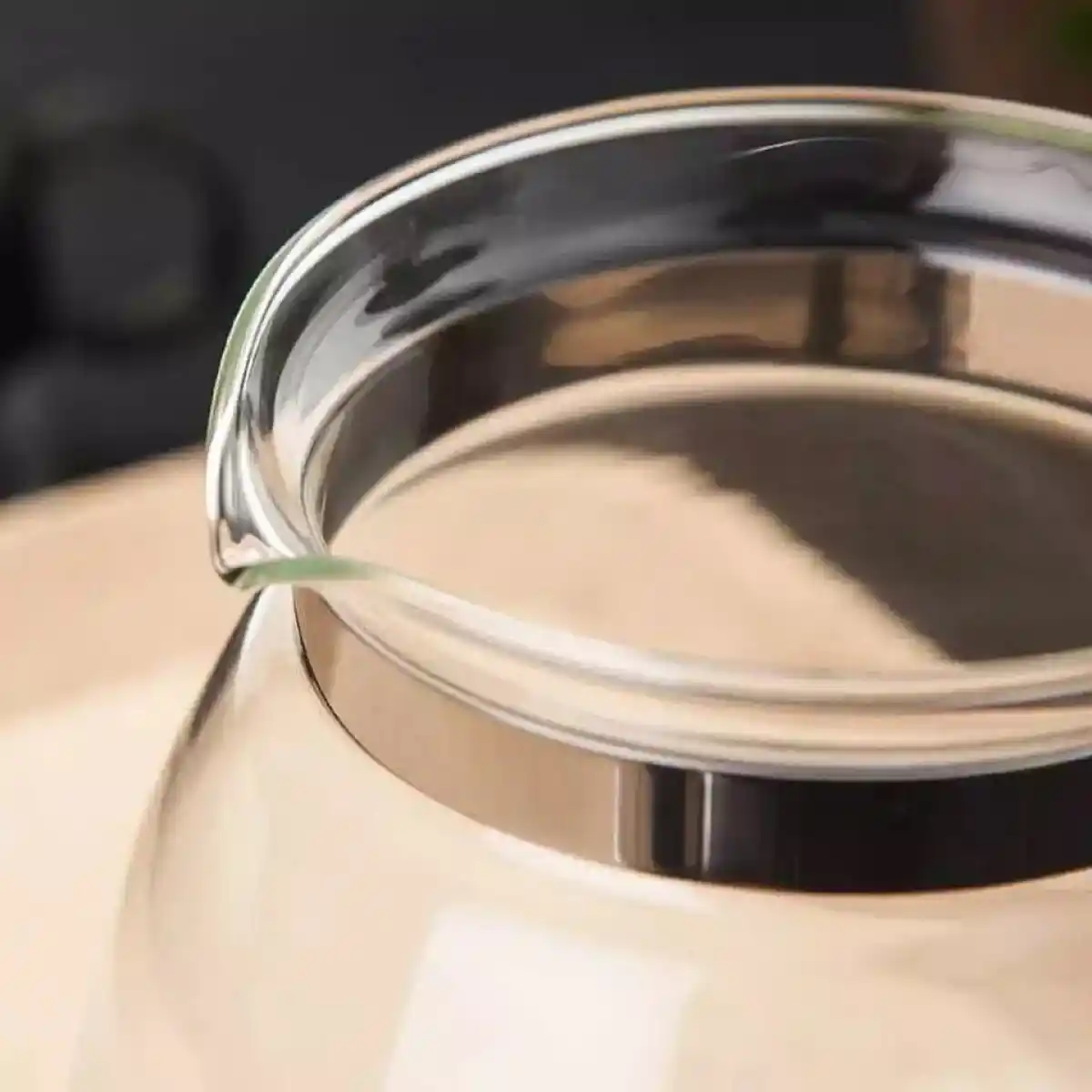 Ateşe Dayanıklı Cam ile Güvenli ve Estetik Dekorasyon Çözümleri