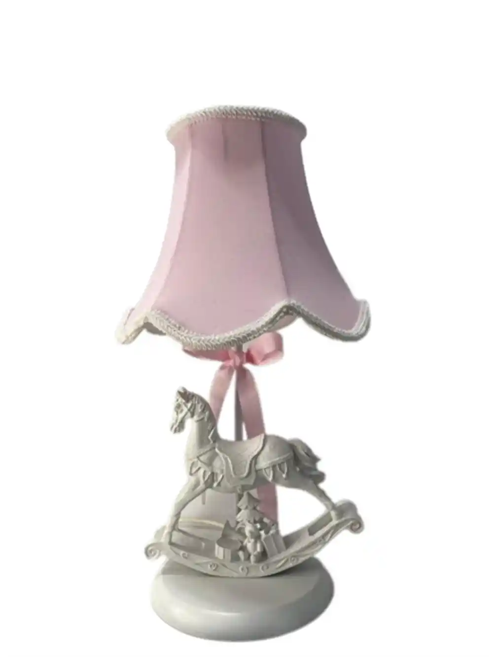 Atlı Abajur ile Dekorasyonda Şıklık ve Fonksiyonellik: Modern ve Geleneksel Dokunuşlar