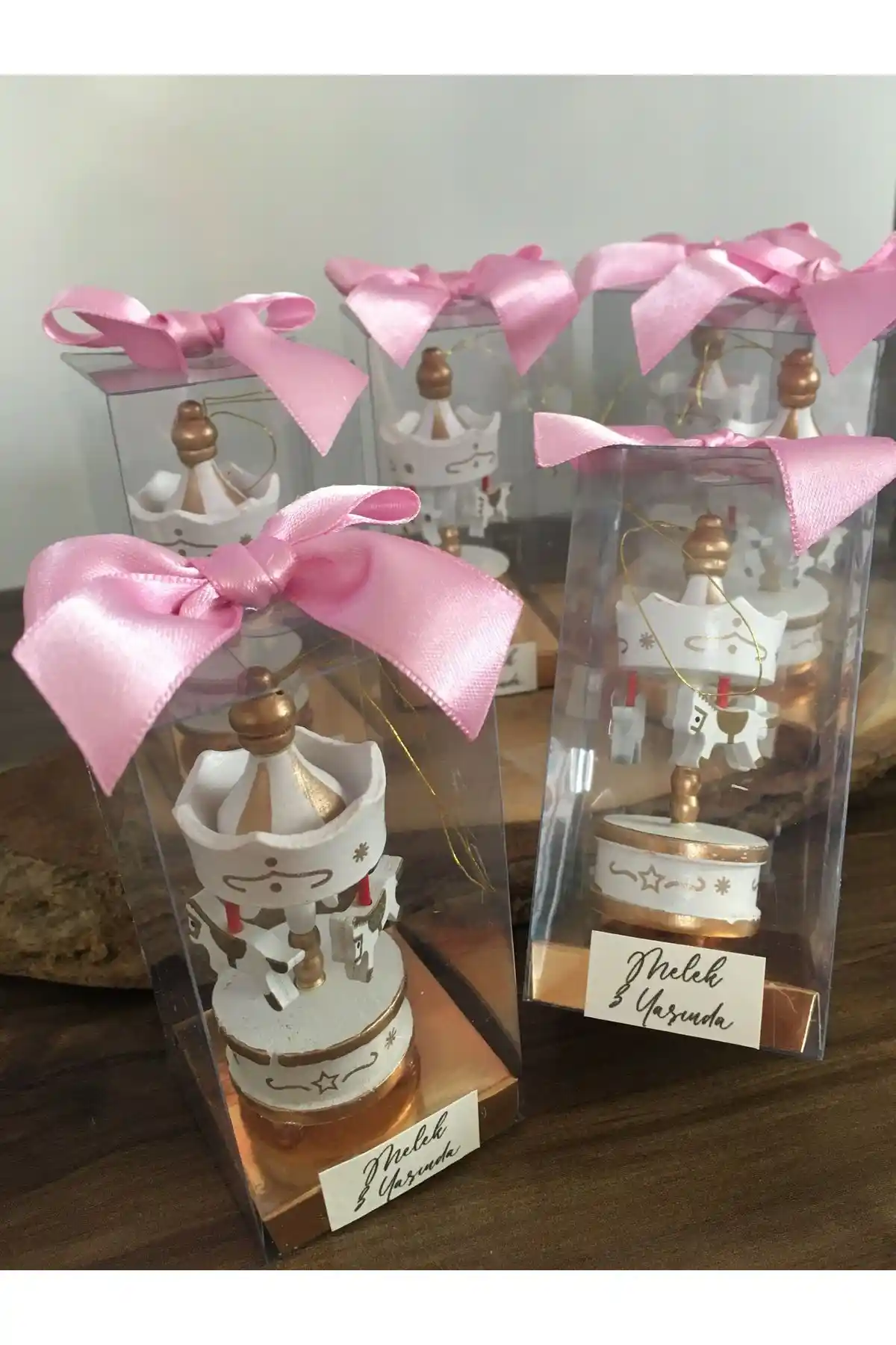 Atlı Karınca Temasıyla Renkli ve Eğlenceli Dekorasyon Fikirleri ve Hediyelikler