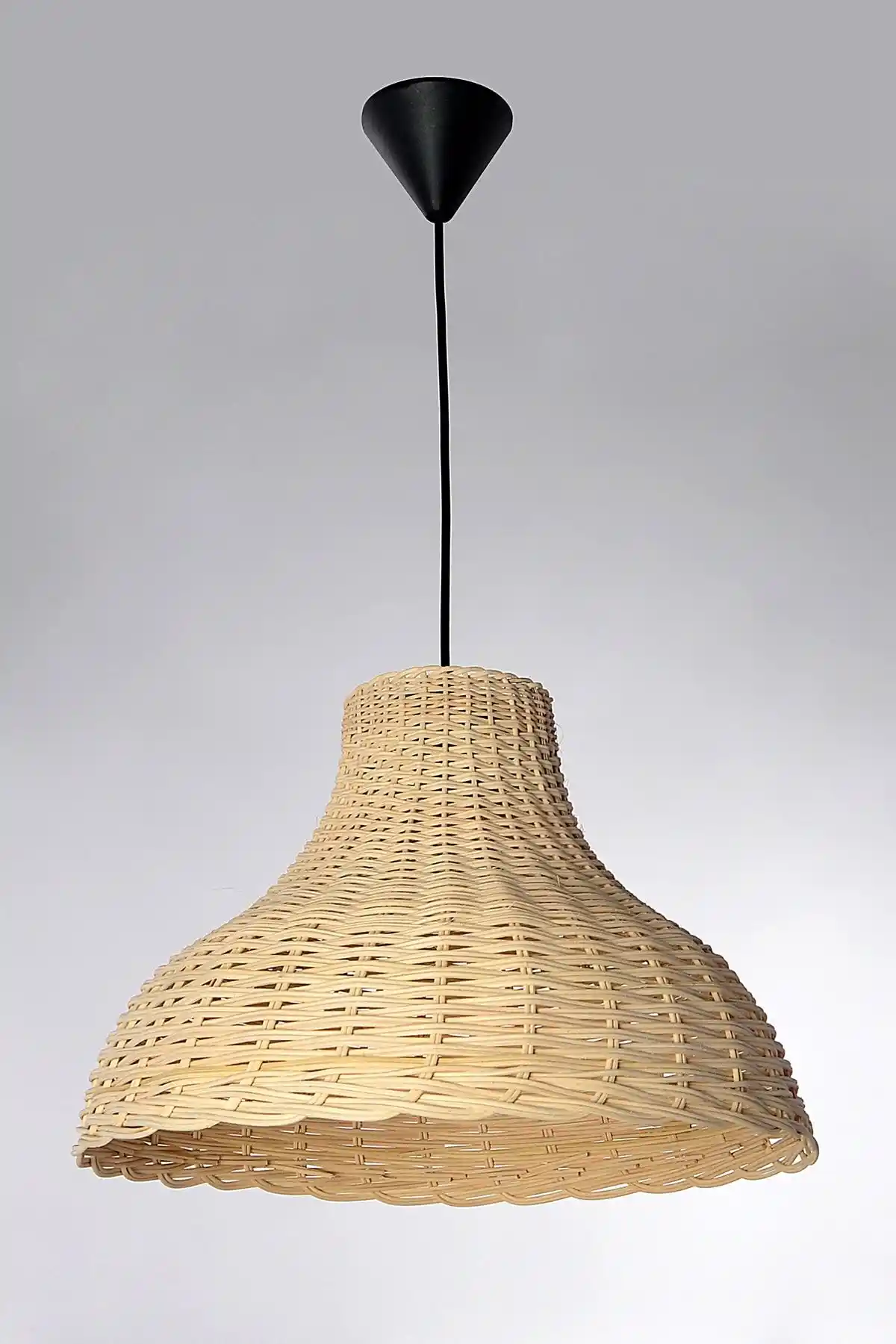 Avize Bambu: Doğal ve Sürdürülebilir Aydınlatma Çözümleri İçin Modern Tasarımlar