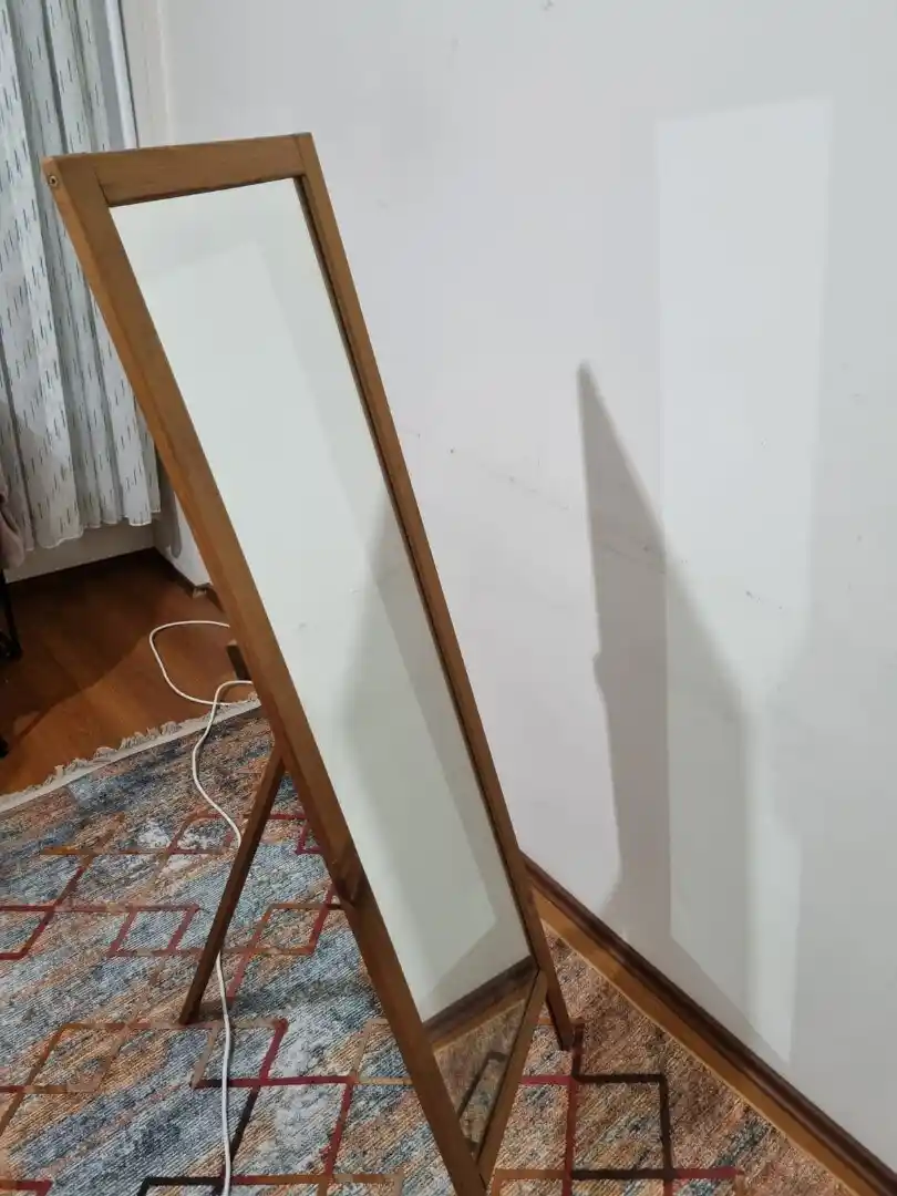 Ayaklı Aynalar ile Mekanlarınızı Şık ve Fonksiyonel Hale Getirin