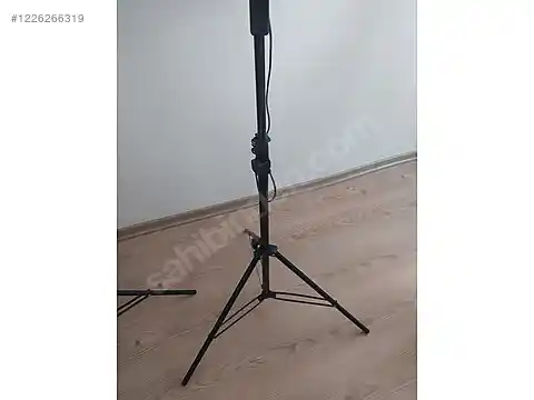 Ayaklı Işıklandırma ile Modern Dekorasyonunuzu Yeniden Şekillendirin