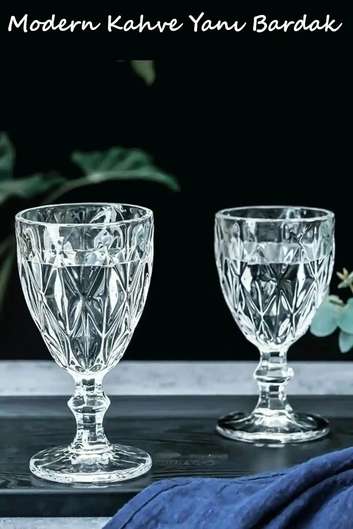 Ayaklı Kahve Yanı Bardağı ile Dekorasyonunuzu Zenginleştirin ve Şıklık Katın