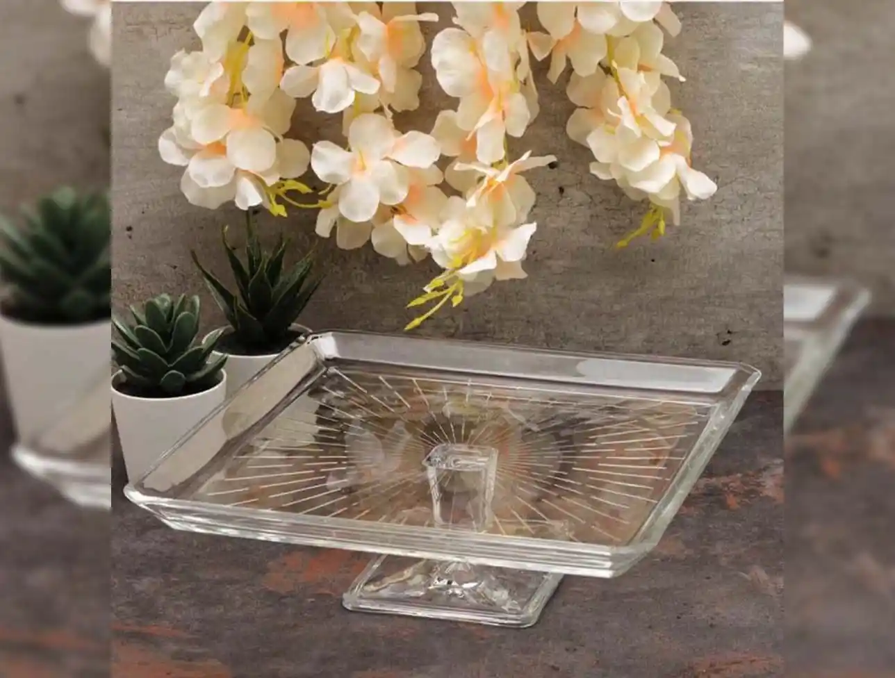 Ayaklı Servisler ile Dekorasyonda Şıklık ve Fonksiyonellik Sağlayan Modern Çözümler