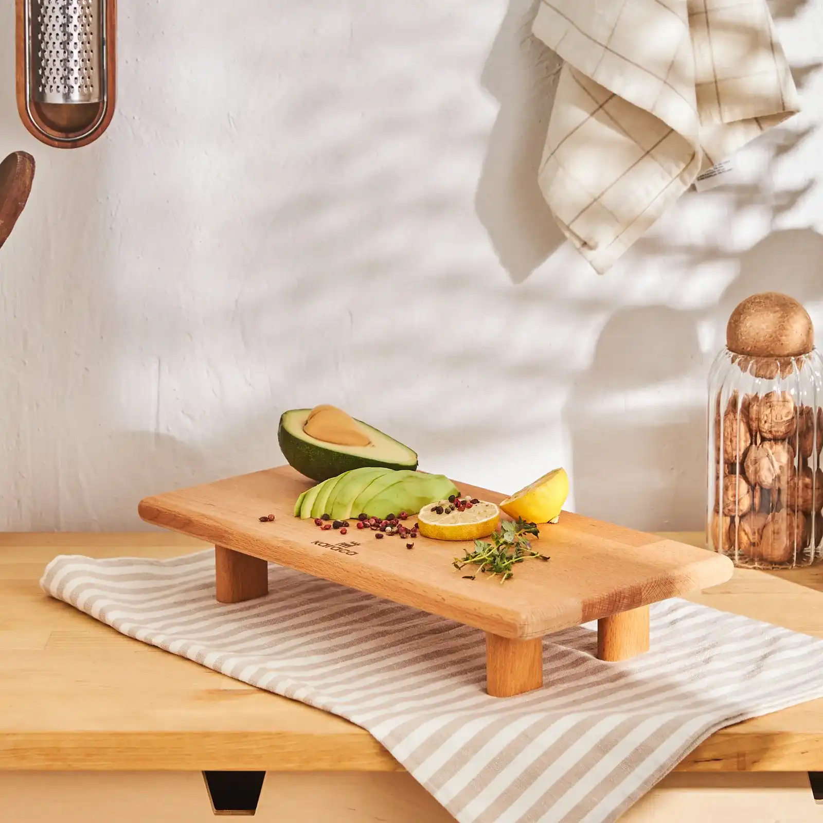 Ayaklı Sunum Tahtası ile Modern ve Fonksiyonel Dekorasyon Çözümleri