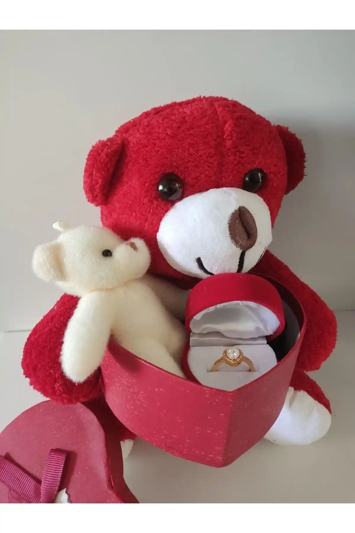 Ayıcıklı Kutularla Sıcacık ve Çocuk Dostu Ev Dekorasyonu Rehberi