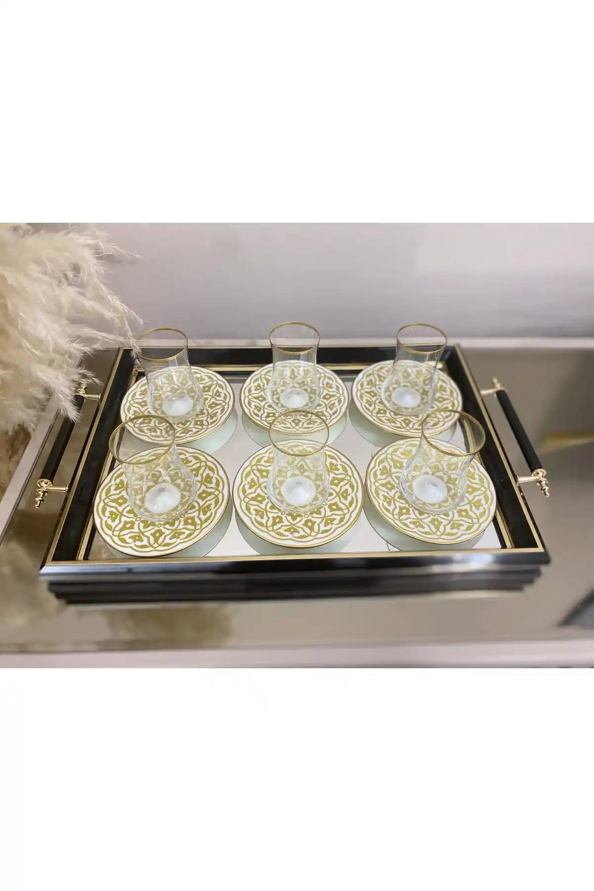 Aynalı Çay Tepsisi Dekorasyonda Zarafet ve İşlevselliğin Buluşması