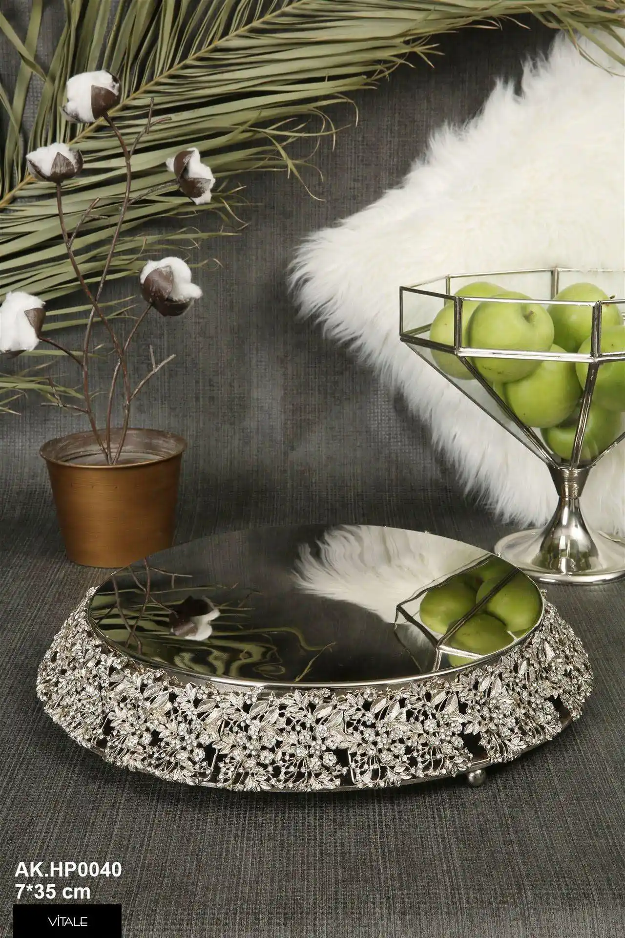 Aynalı Sunumluklar Dekorasyonda Şıklık ve Fonksiyonelliğin Buluşması