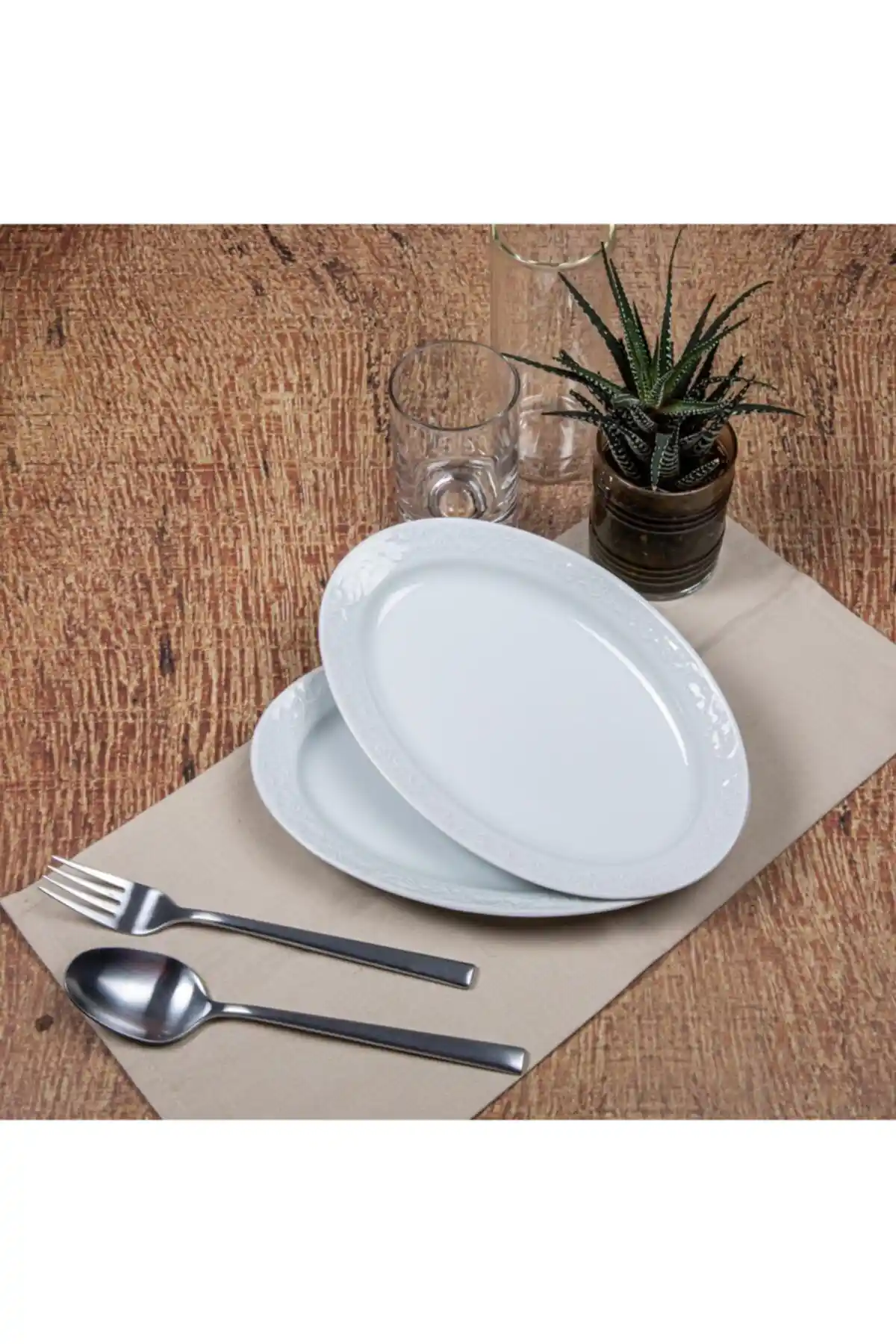 Bahar Döneminde Doğal ve Zarif Tabak Dekorasyon Trendleri ve Kullanım İpuçları