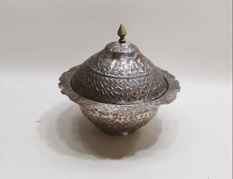 Bakır Kase ile Dekorasyonda Zarafet ve Sıcaklık Yaratmanın Yolları