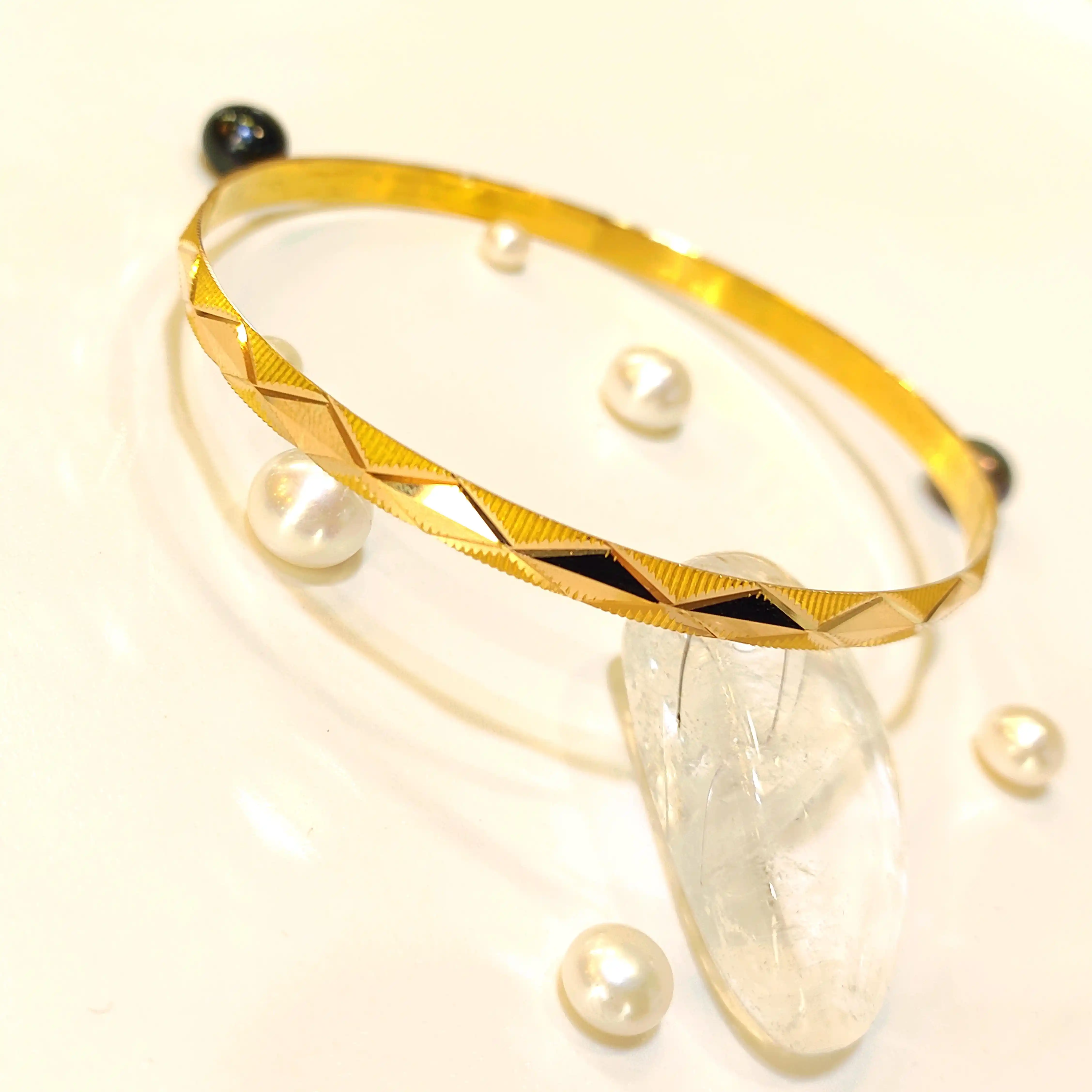 Baklava Dilimi Motifleriyle Zarif Takı ve Dekorasyon Tasarımları