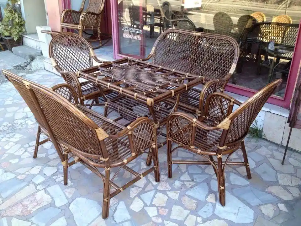 Bambu Bahçe Oturma Grupları ile Doğal ve Şık Dış Mekan Dekorasyonu Seçenekleri