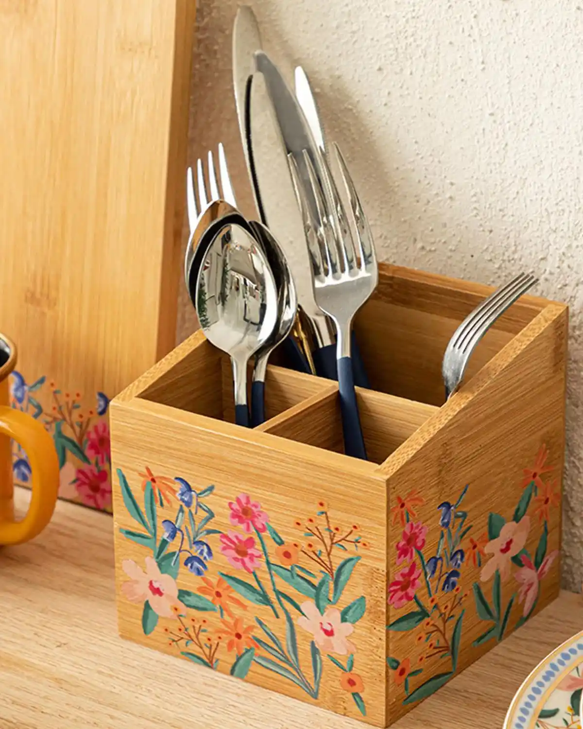 Bambu Kaşıklık: Doğal ve Şık Sürdürülebilir Dekorasyon Unsuru