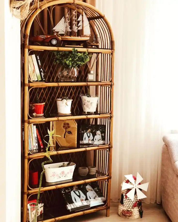 Bambu Kitaplıklar: Doğal ve Sürdürülebilir Dekorasyon Çözümleri