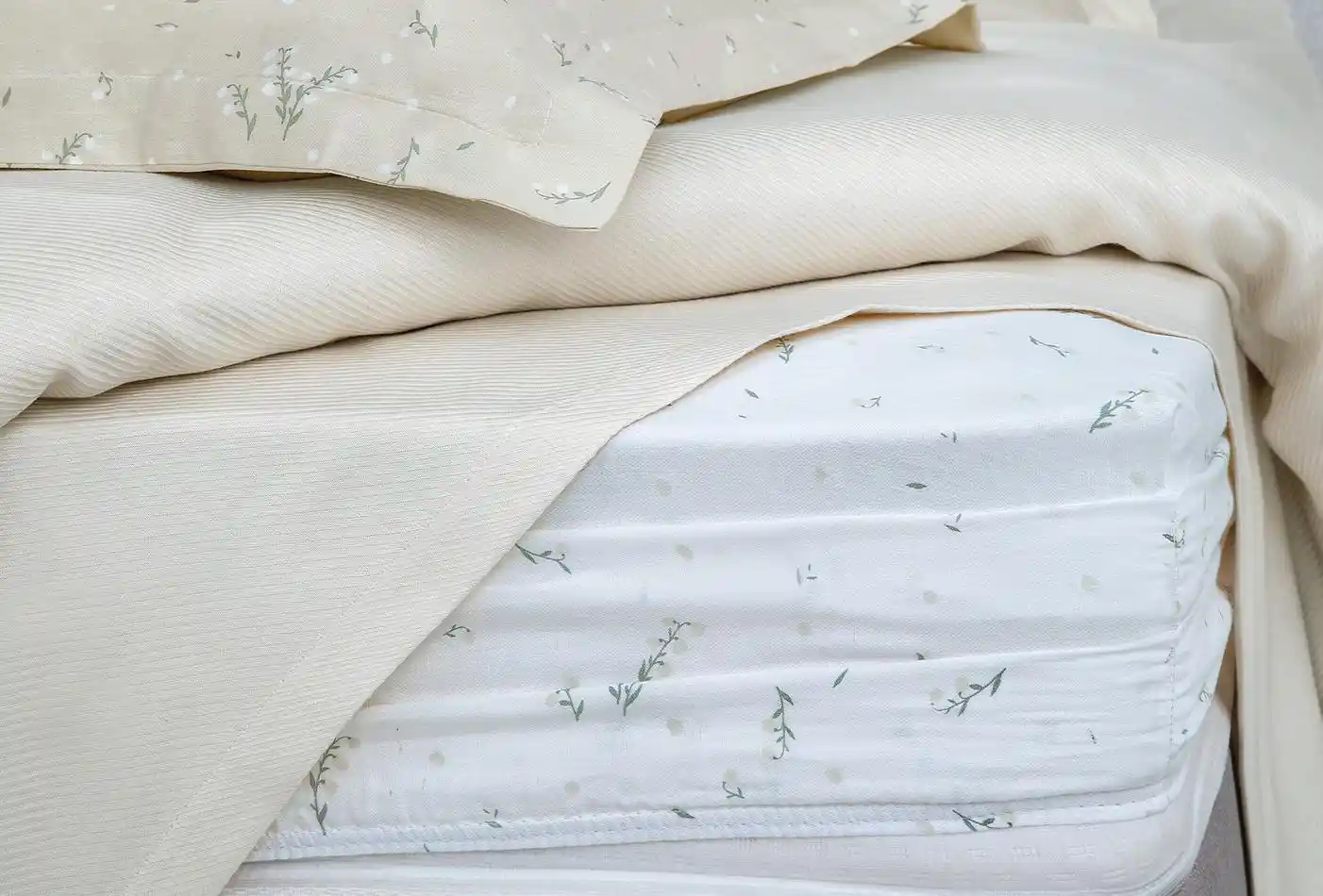 Bambu Pike ile Doğal ve Şık Yatak Odası Dekorasyonu İçin Rehber