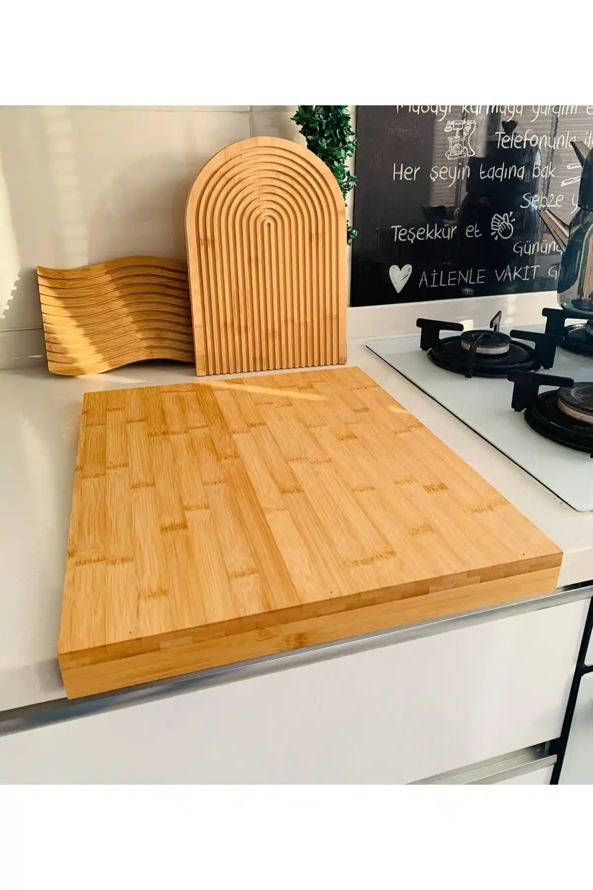 Bambu Sunum Tahtası ile Dekorasyonunuza Doğal ve Şık Bir Dokunuş Katın