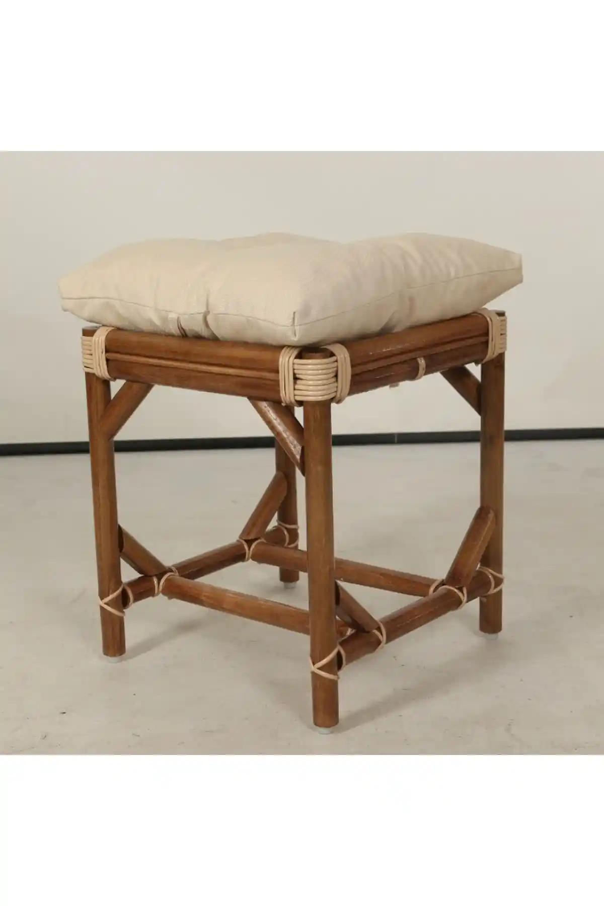 Bambu Taburelerle Dekorasyonunuza Doğal ve Şık Bir Dokunuş Katın