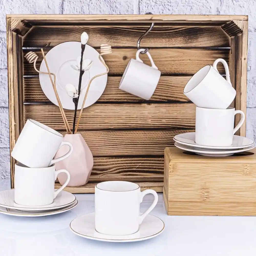 Bambum Naz Fincan Takımı: Modern Tasarımı ve Dayanıklılığıyla Dekorasyonun Vazgeçilmezi