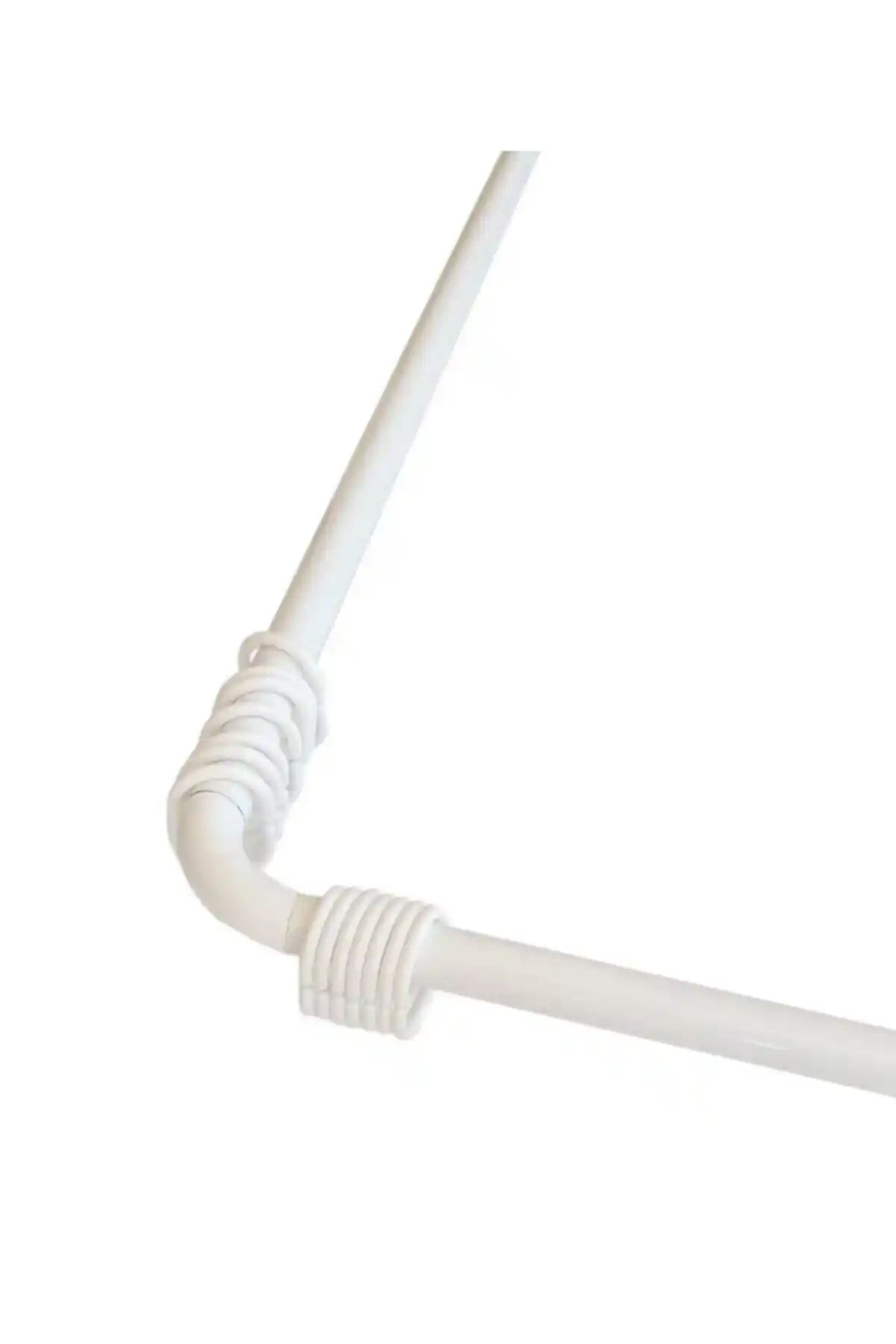 Banyo Dekorasyonunda Estetik ve Fonksiyonelliği Bir Arada Sunan Perde Askısı Seçenekleri