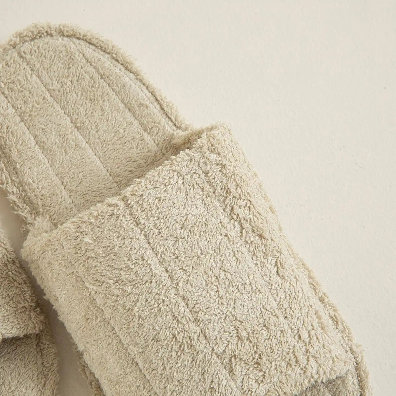 Banyo Dekorasyonunda Havlu ve Terlik Seçimiyle Estetik ve İşlevselliği Yakalamak