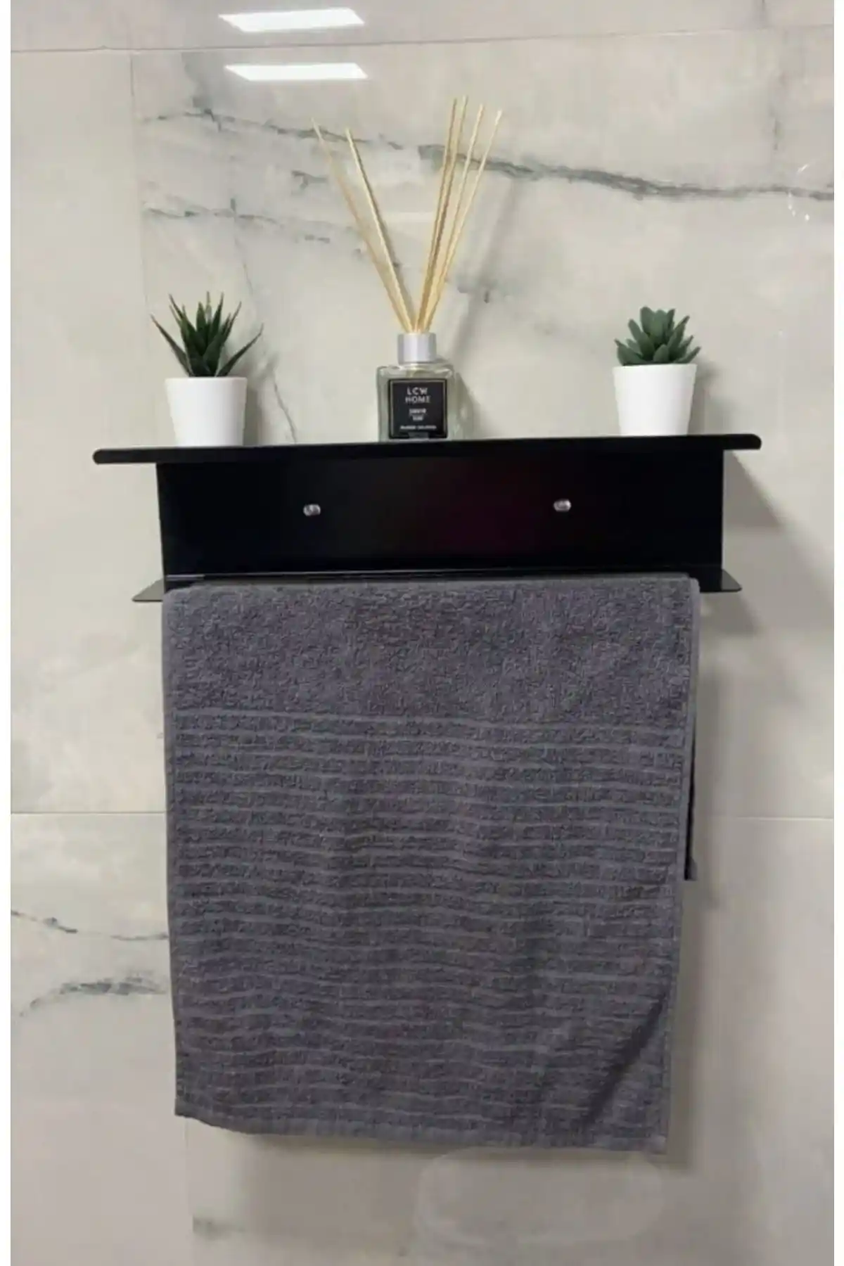 Banyo Dekorasyonunda Şıklık ve Fonksiyonellik İçin Havluluk Seçenekleri