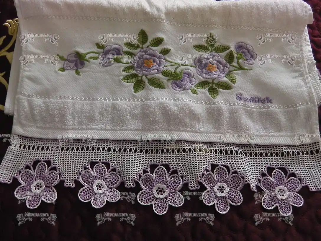 Banyo Dekorasyonunu Yenilemenin En Yeni Havlu Kenarı Trendleri ve Seçim İpuçları