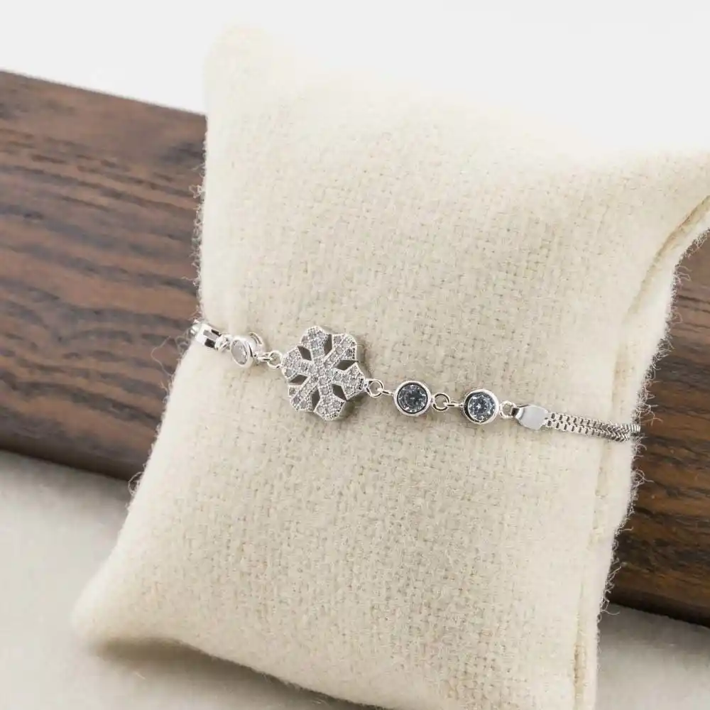 Bayan Bileklikleri ve Dekorasyonda Yaratıcı Kullanım İpuçları