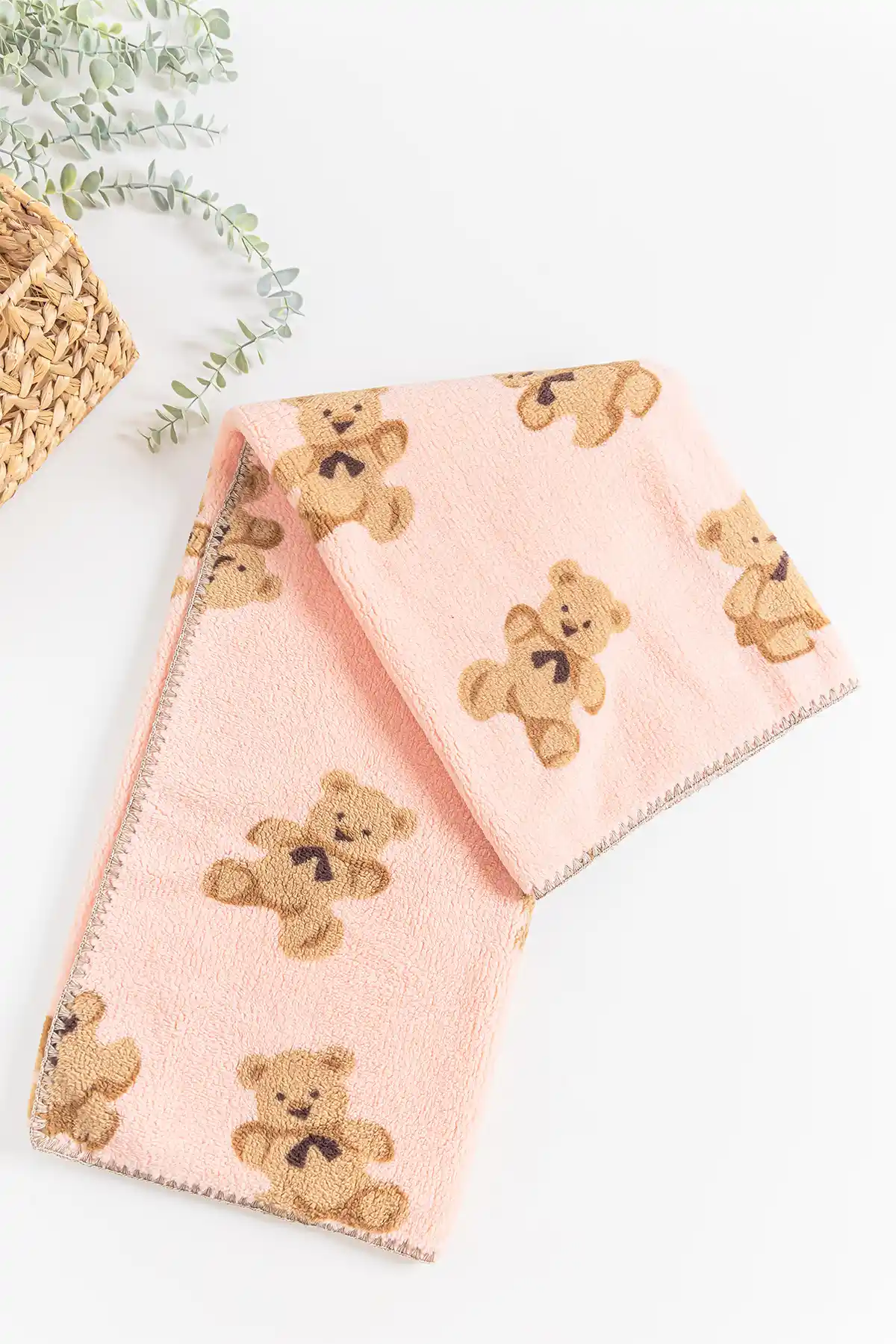 Bebek Battaniye Çeşitleri ve Dekorasyonda Kullanım İpuçları