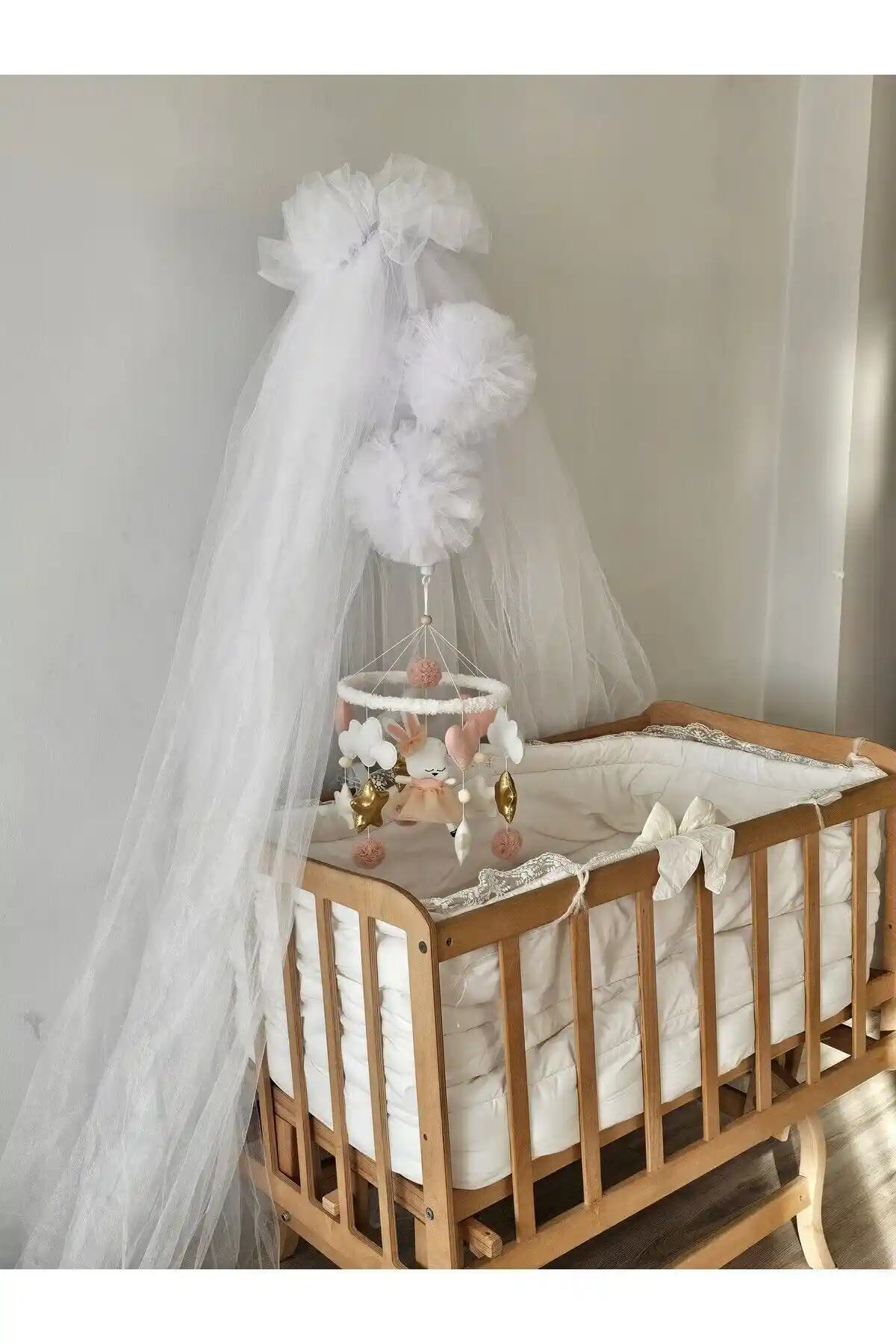 Bebek Cibinlik Aparatı Seçimi ve Dekorasyonda Estetik ve Güvenlik İpuçları