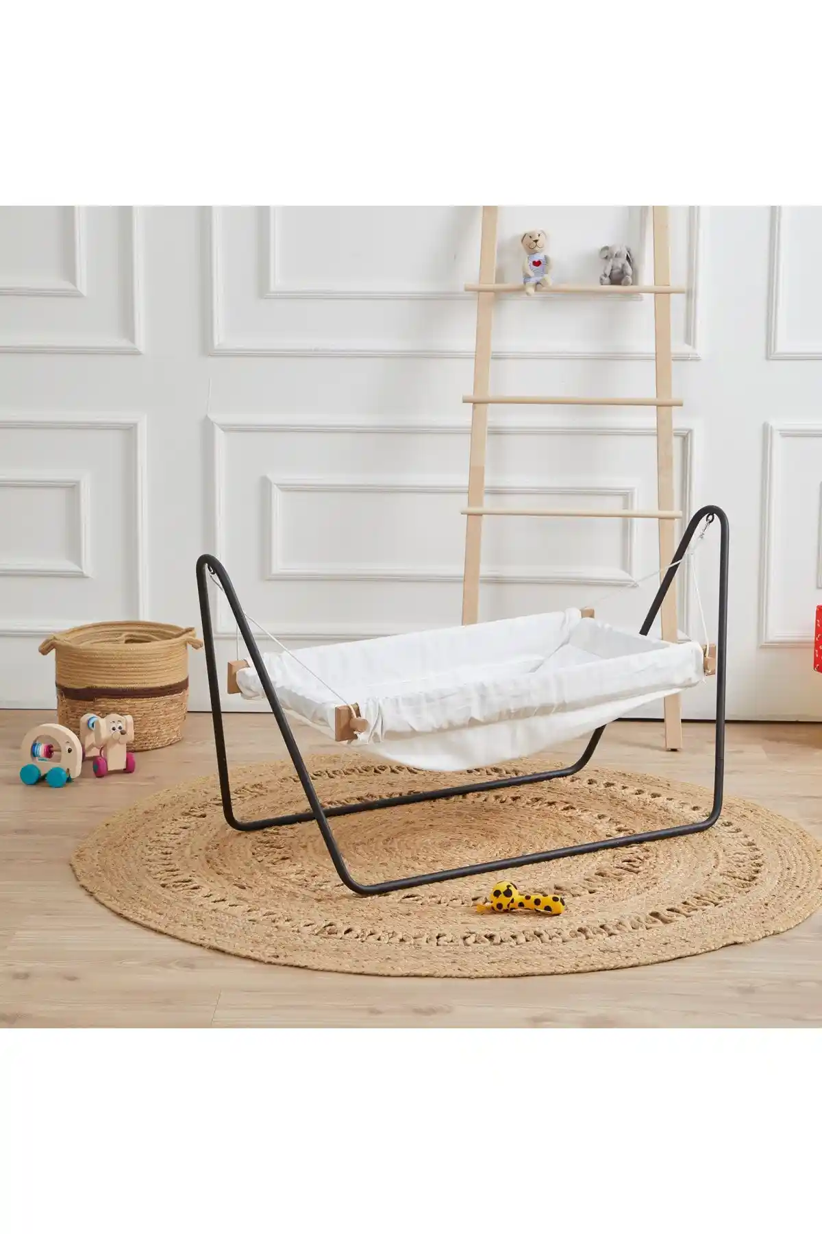 Bebek Odası Dekorasyonunda Hamar Beşiklerin Estetik ve Fonksiyonel Avantajları