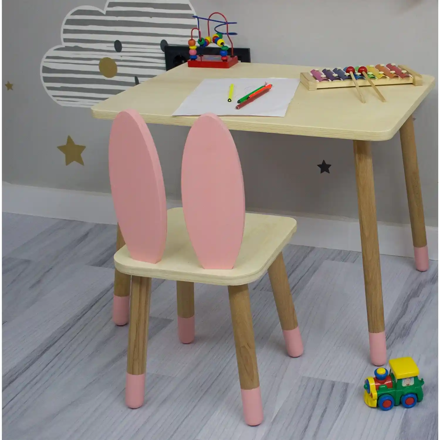 Bebek Odası Dekorasyonunda Masa ve Sandalye Seçiminde Dikkat Edilmesi Gerekenler