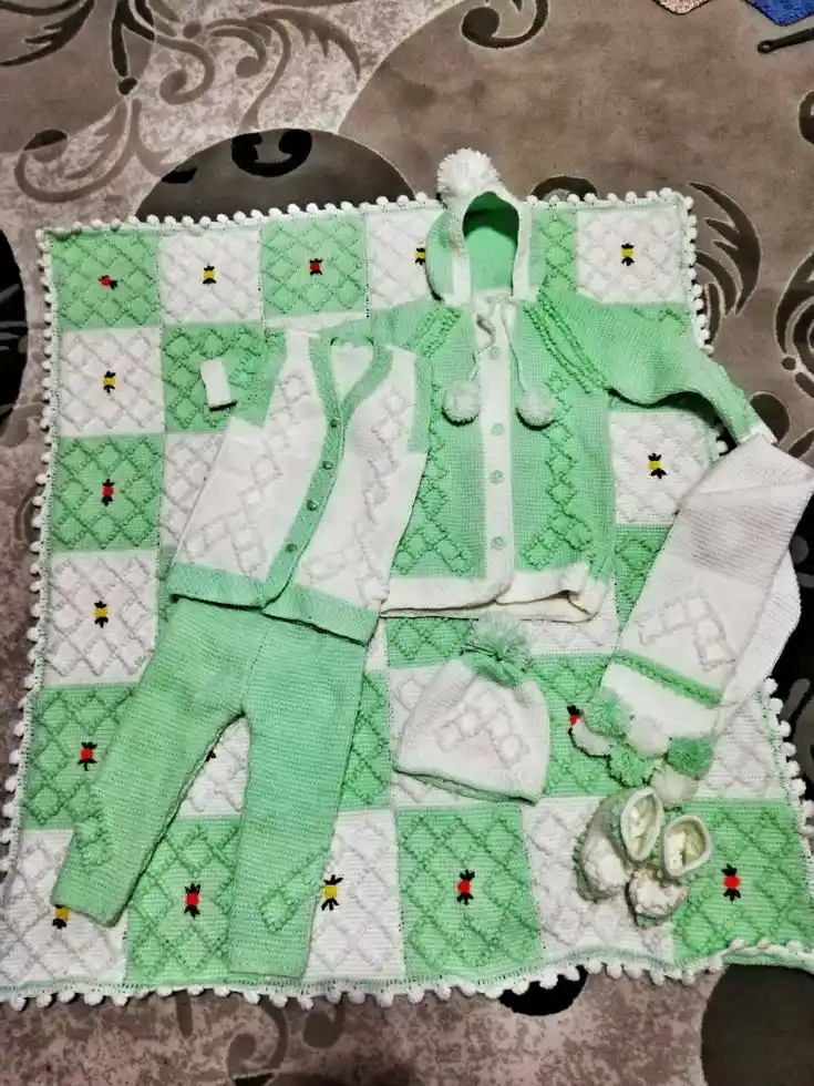 Bebek Odası Dekorasyonunda Şık ve Sevimli Battaniye Takımları Seçenekleri