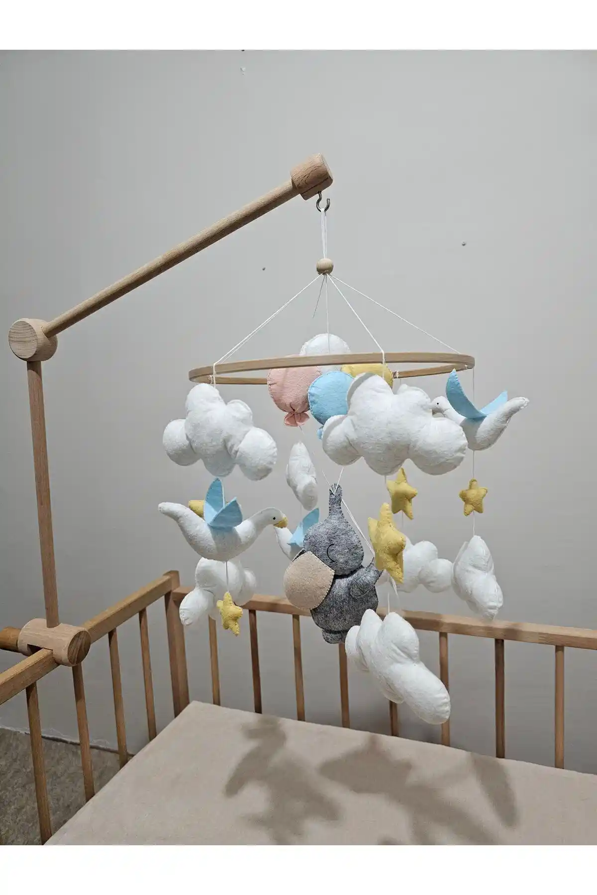 Bebek Yatağı Dönence ile Güvenli ve Estetik Bebek Odası Dekorasyonu Rehberi