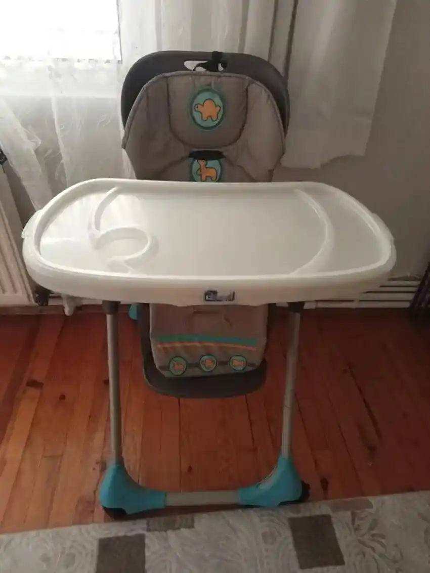 Bebekler İçin Güvenli ve Şık Yemek Masası Dekorasyonu Rehberi