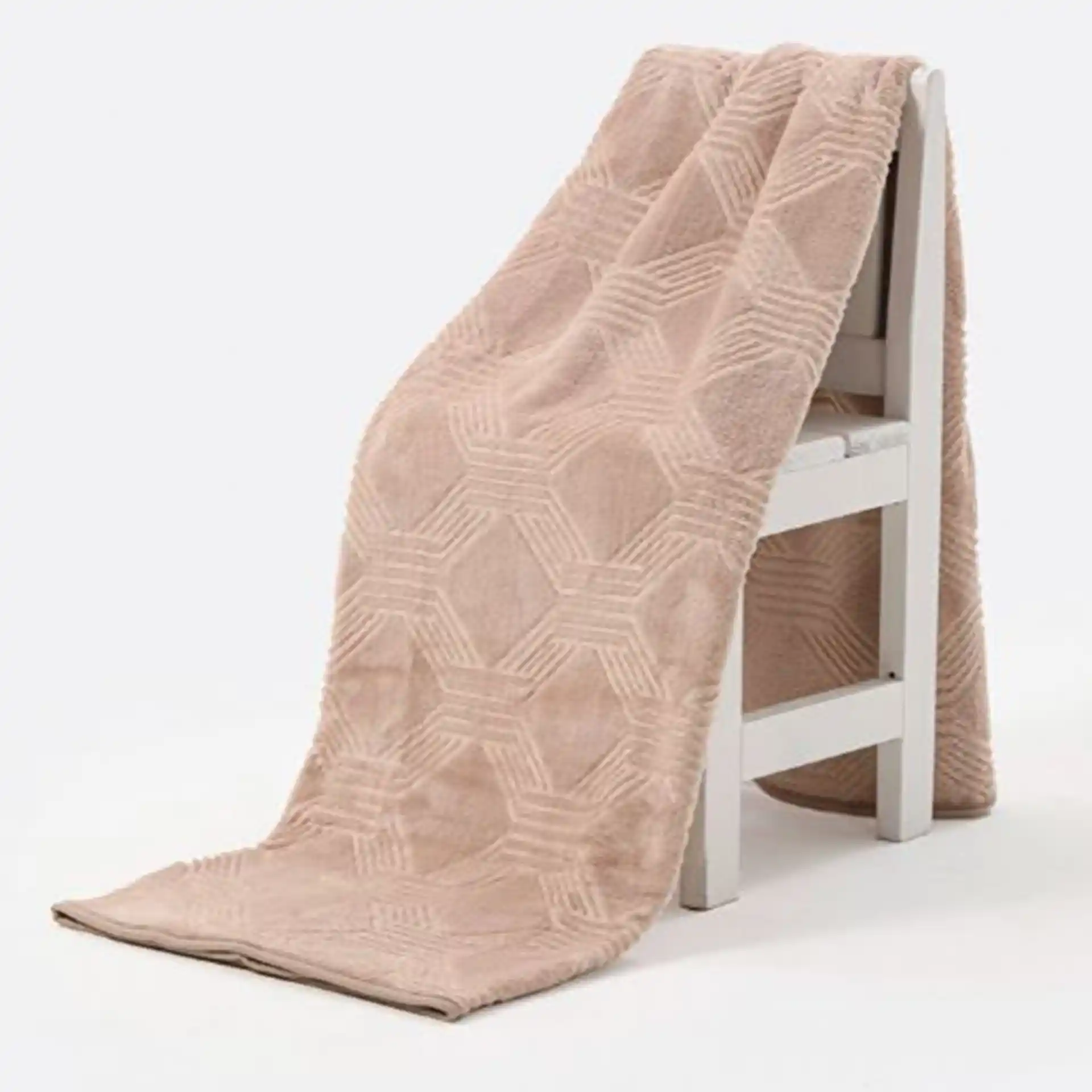 Bej Battaniye ile Dekorasyonda Sıcaklık ve Şıklık Yaratmanın Yolları