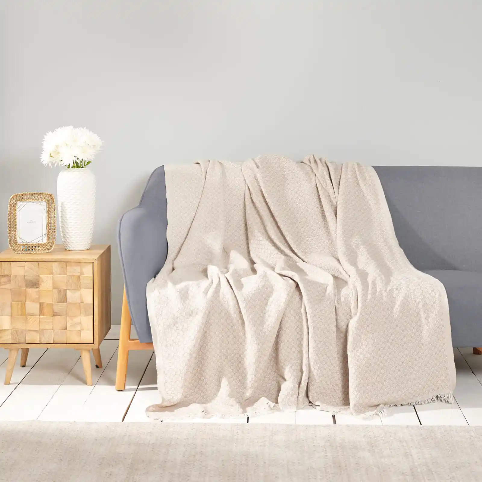 Bej Koltuk Örtüsü ile Dekorasyonunuzu Yenilemenin En İyi Yolları