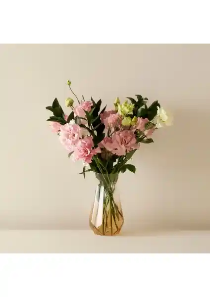 Bella Maison Linda Vazo Amber: Şık ve İşlevsel Cam Dekoratif Vazolar