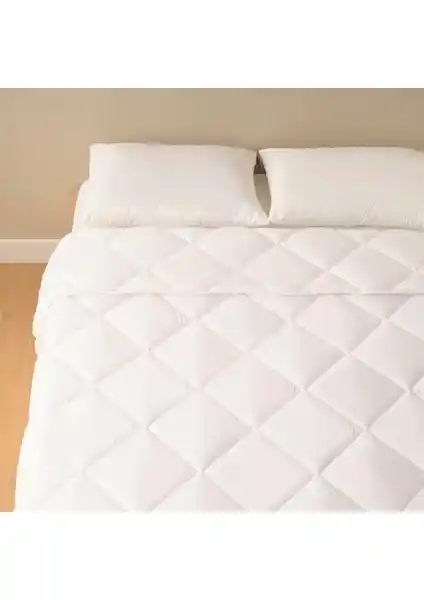 Bella Maison Microfiber Tek Kişilik Yorgan: Dört Mevsim Konfor ve Şıklık