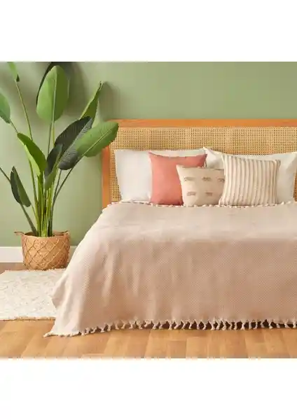 Bella Maison Pamuk Nina Çift Kişilik Yatak Örtüsü: Şık ve Dayanıklı Ev Dekorasyonu Seçeneği