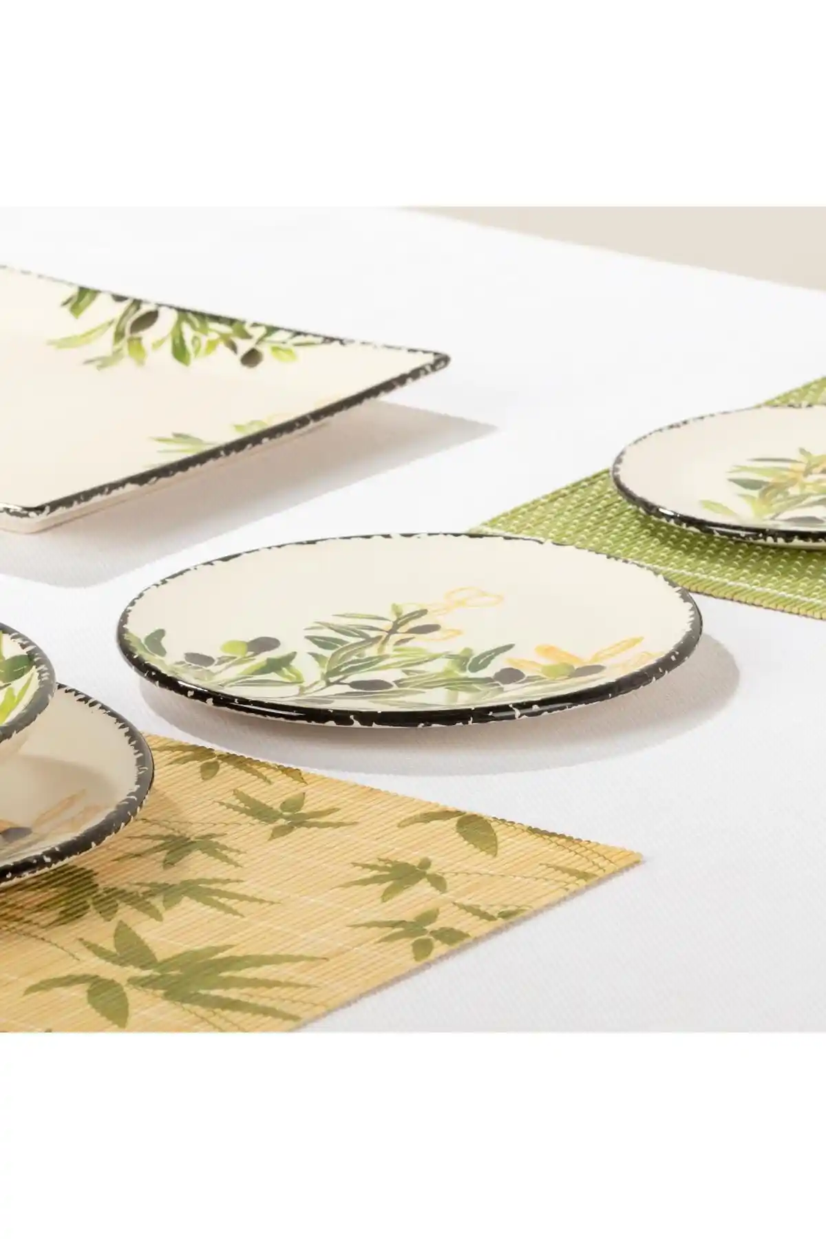 Bernardo Pasta Tabağı ile Dekorasyonunuza Zarif ve Fonksiyonel Dokunuşlar Katın