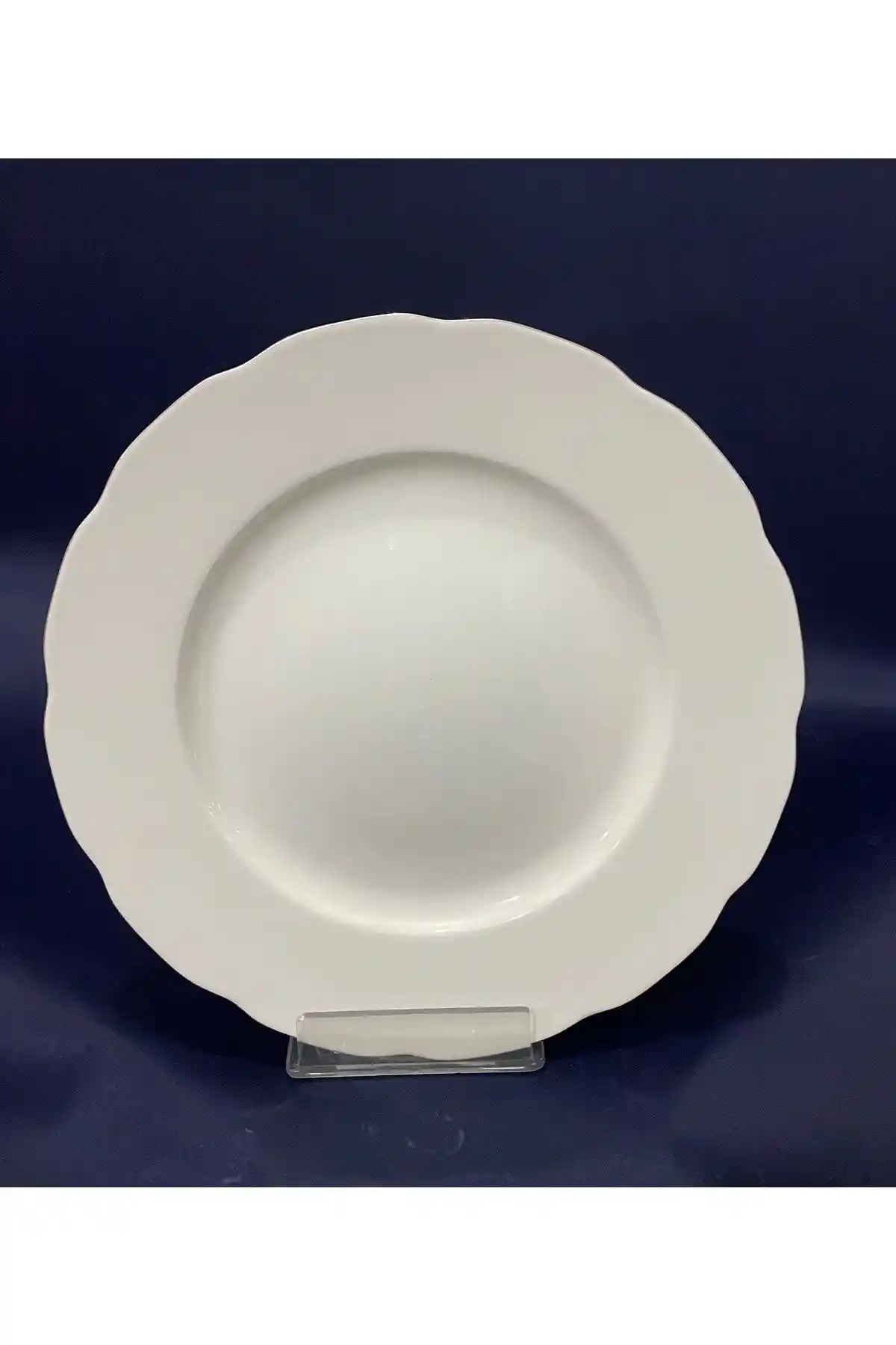 Bernardo Servis Tabağı ile Şık ve Dayanıklı Sofra Dekorasyonu Yaratma Rehberi