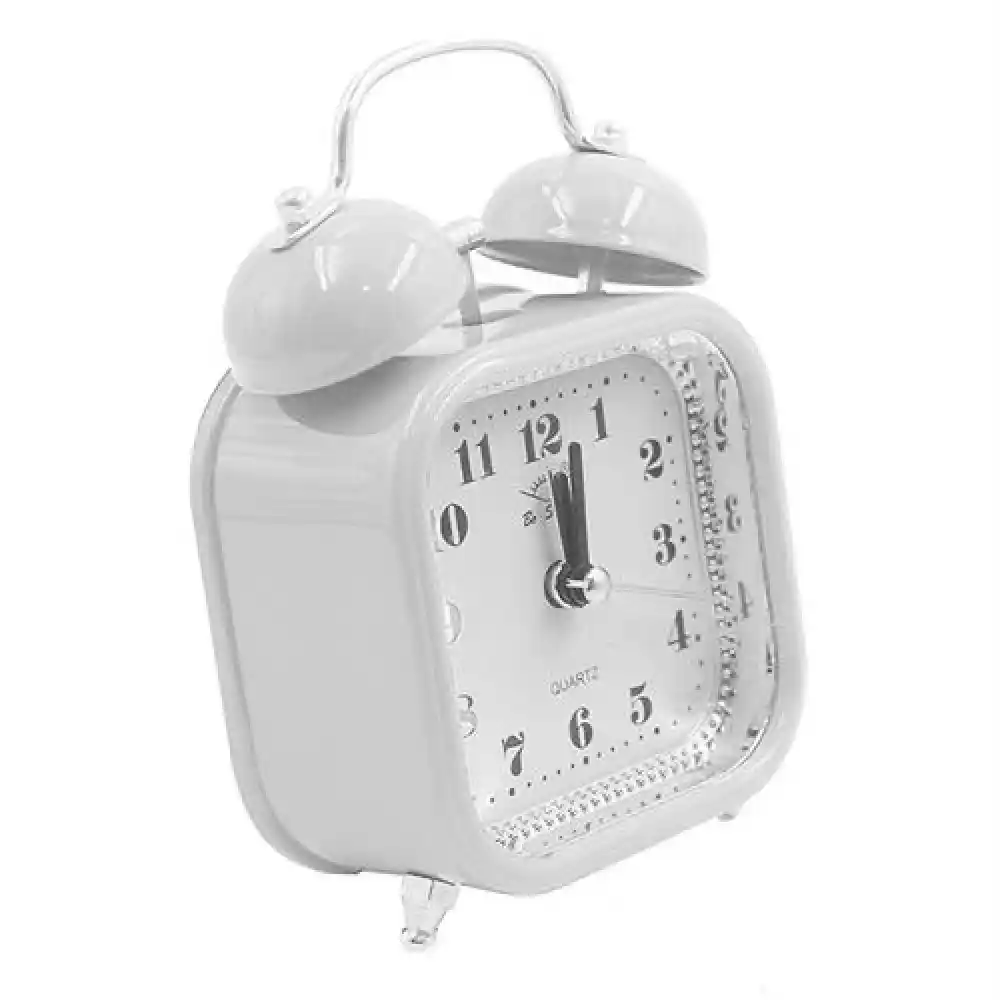 Beyaz Masa Saati Seçenekleri ve Dekorasyonda Kullanım İpuçları