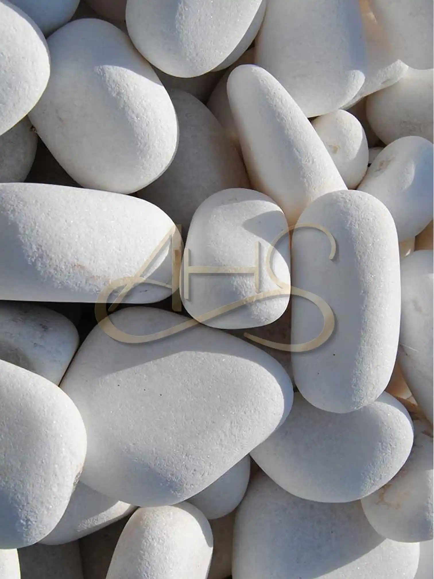 Beyaz Taş Dekorasyonu: Estetik, Dayanıklı ve Çok Yönlü Kullanım İpuçları