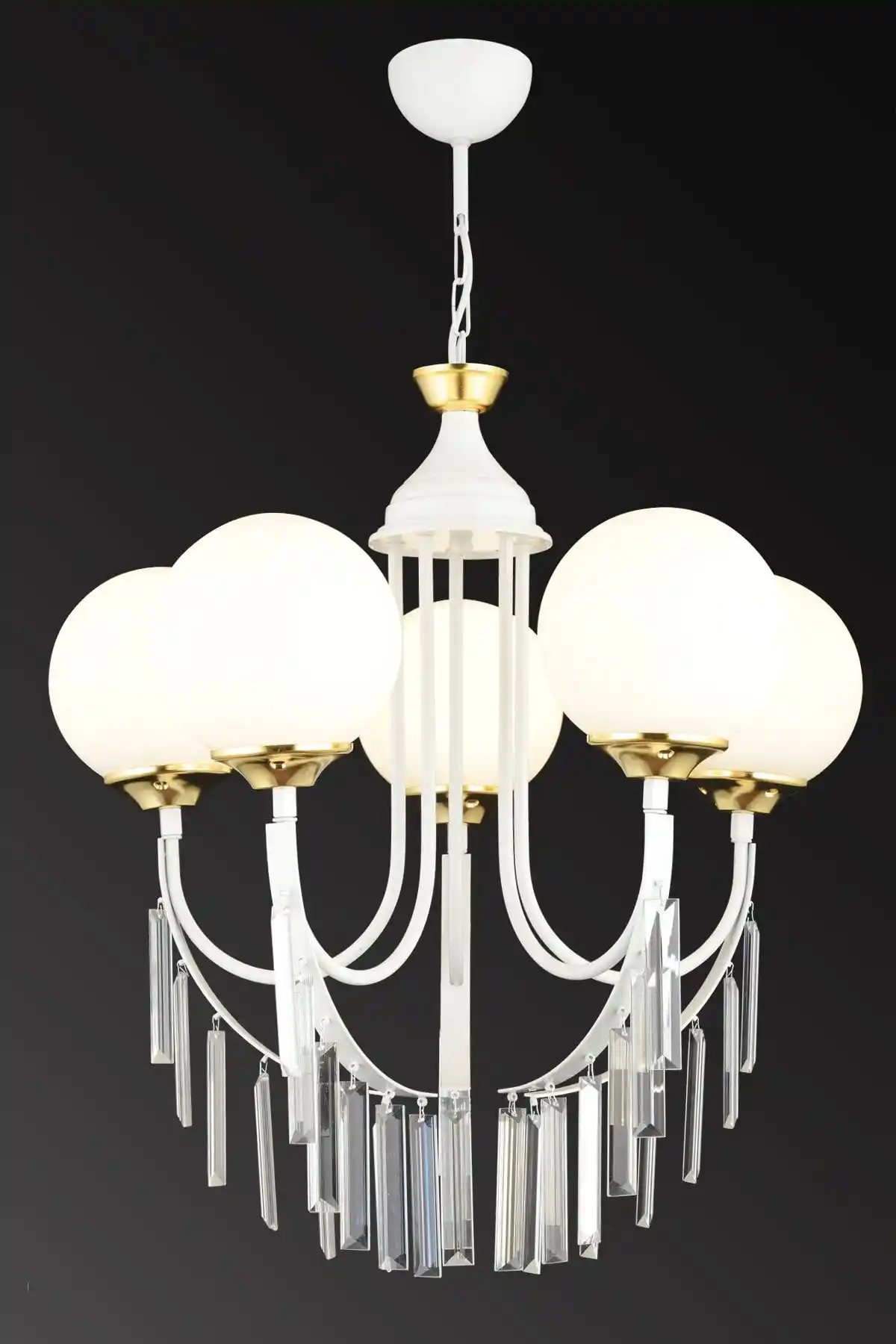 Beyaz Top Avize ile Modern ve Klasik Dekorasyonunuza Şıklık Katın