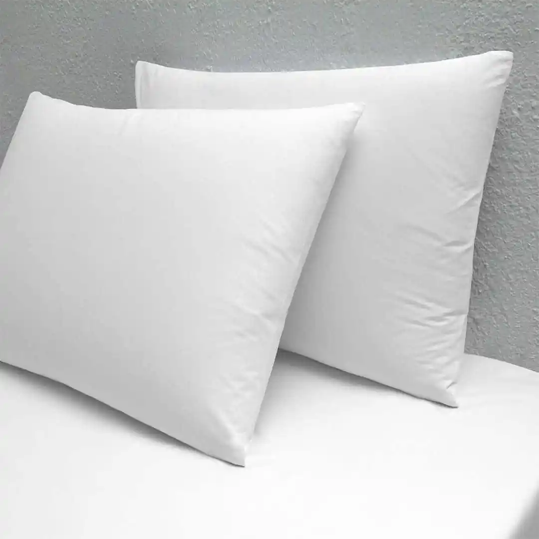 Beyaz Yastıklarla Dekorasyonda Şıklık ve Sadeliğin En Güçlü Yolu