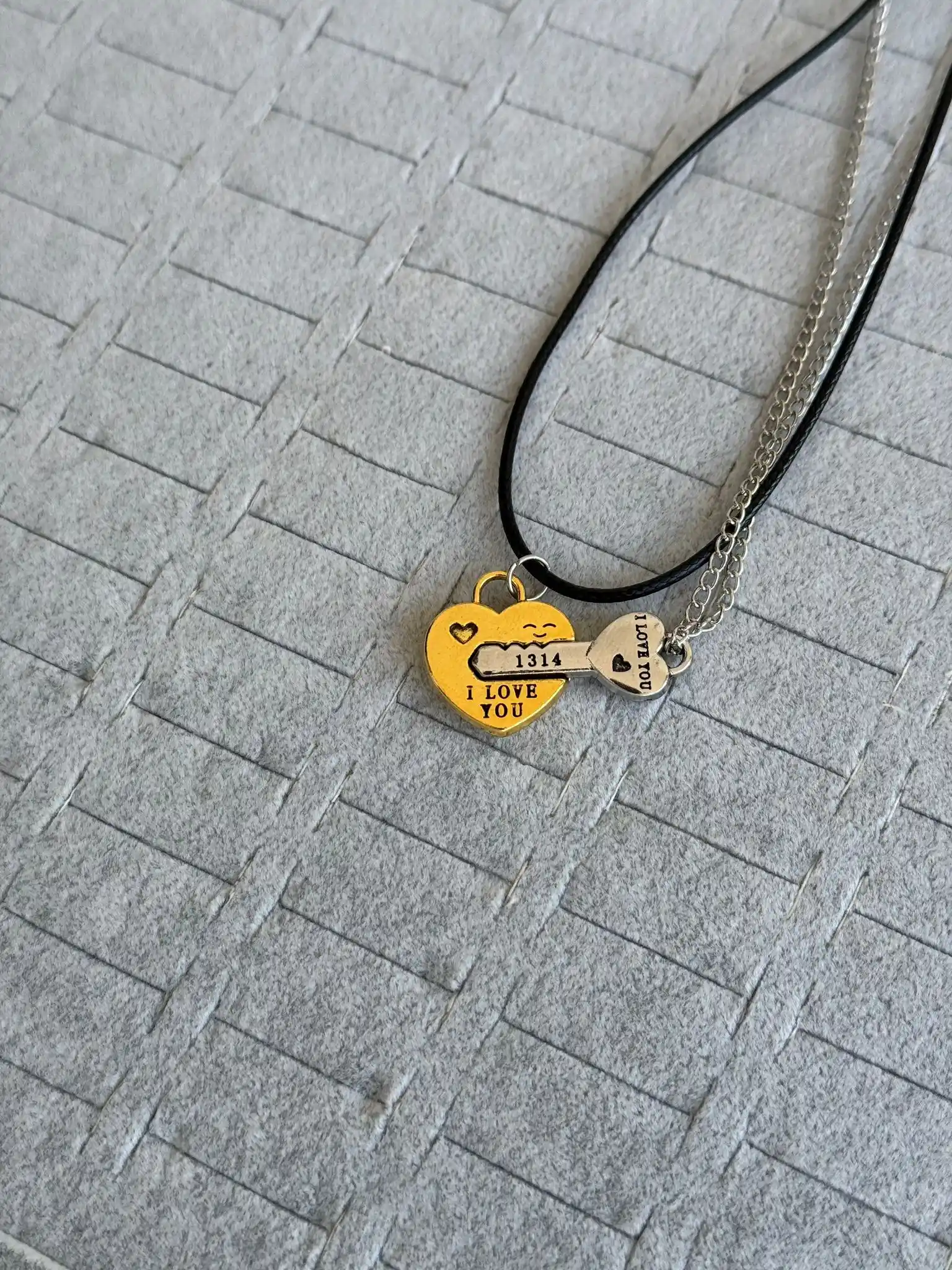 Birleşen Kolye Dekorasyon Trendleri ve Yaratıcı Uygulama İpuçları